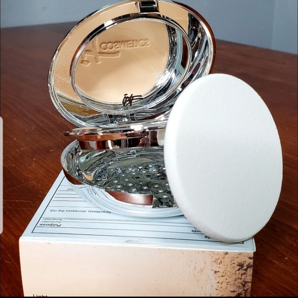 it COSMETICS Celebration Foundation spf 50+ - Picture 4 of 4